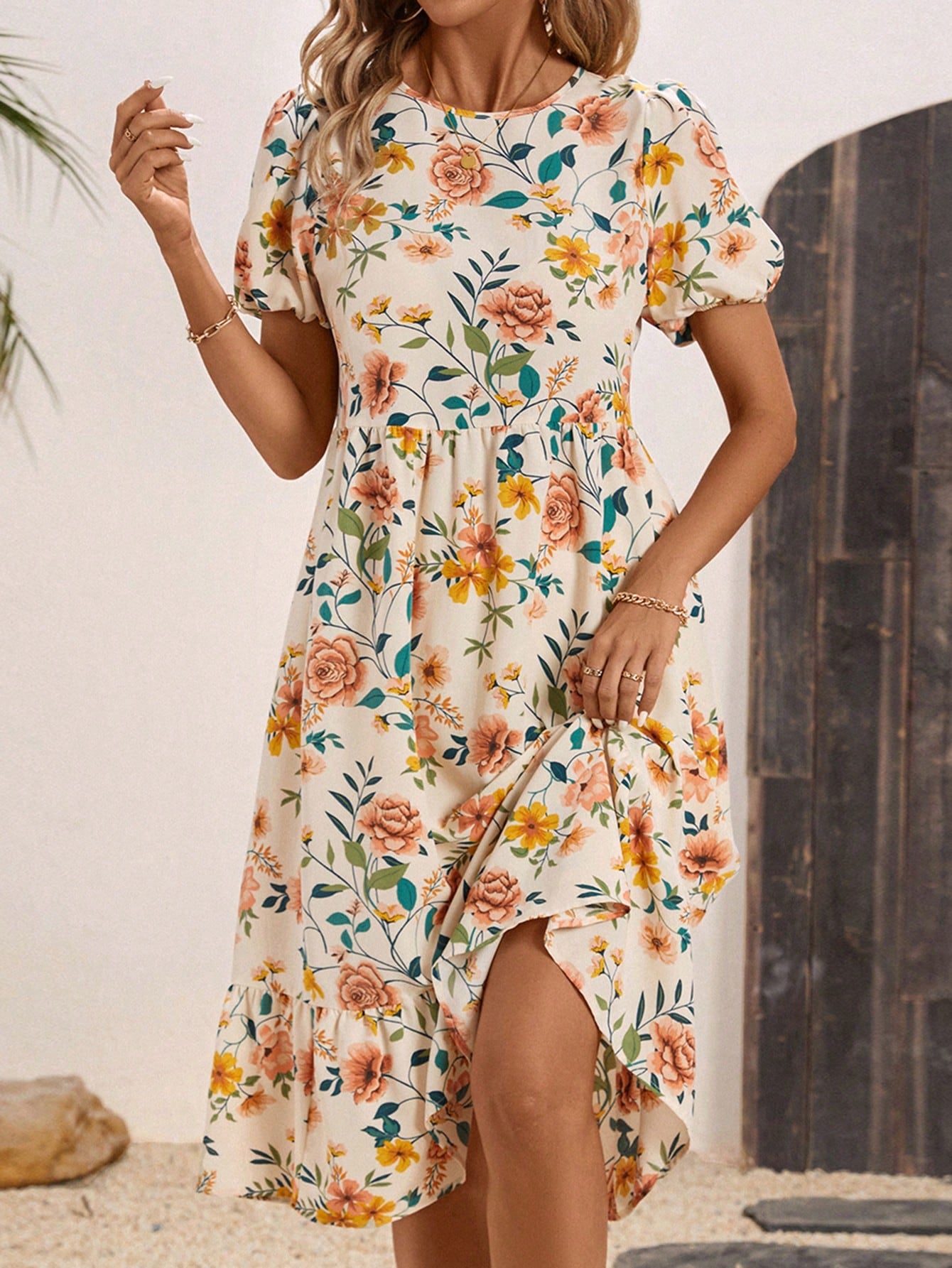 Effortlessly Chic: Women's Random Printed Casual Short Sleeve