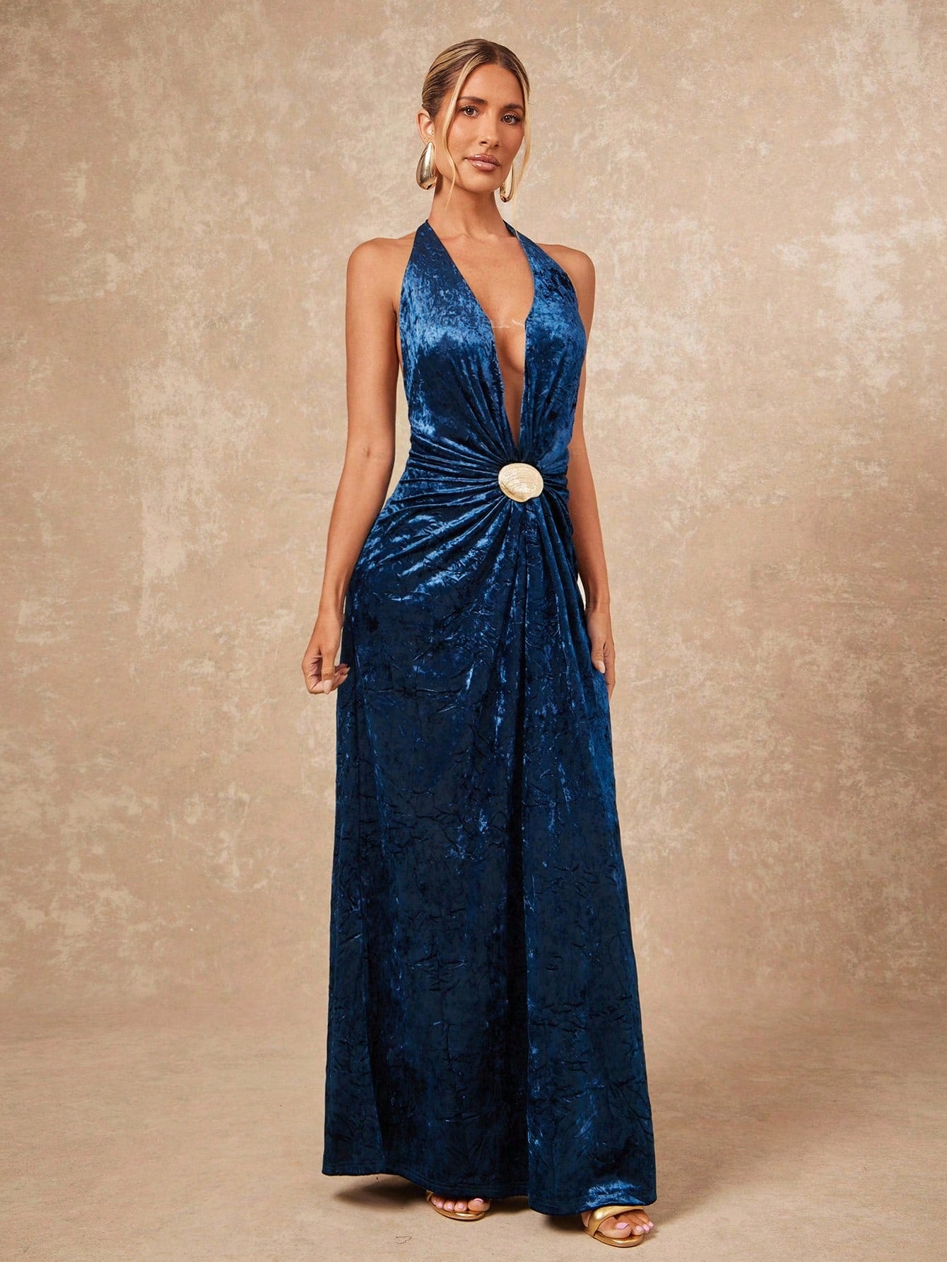 Blue Velvet Bodycon Dress with V-Neck and Backless Design
