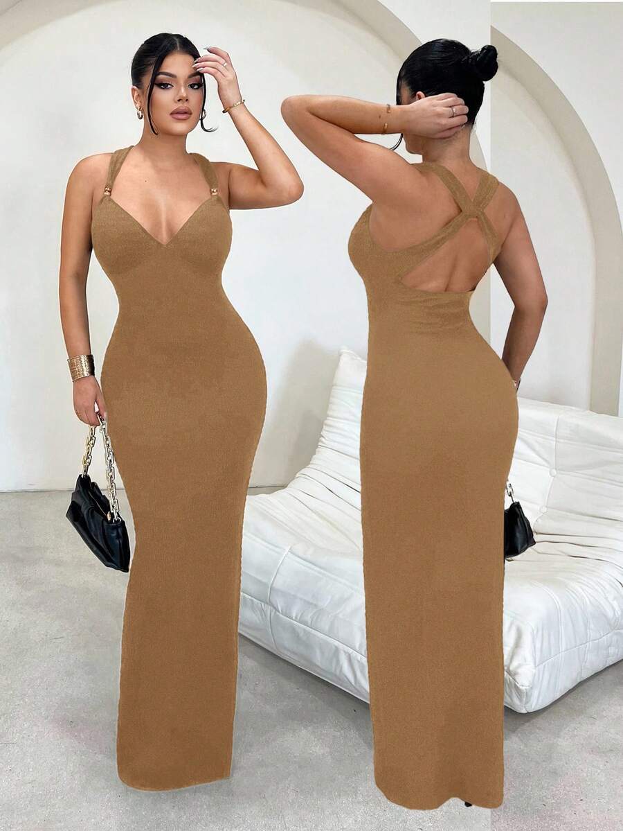 Chic Backless Fitted Halter Neck Dress for Women - Perfect for Any Occ Canary Houze Chic Backless Fitted Halter Neck Dress for Women - Perfect for Any Occ Canary Houze