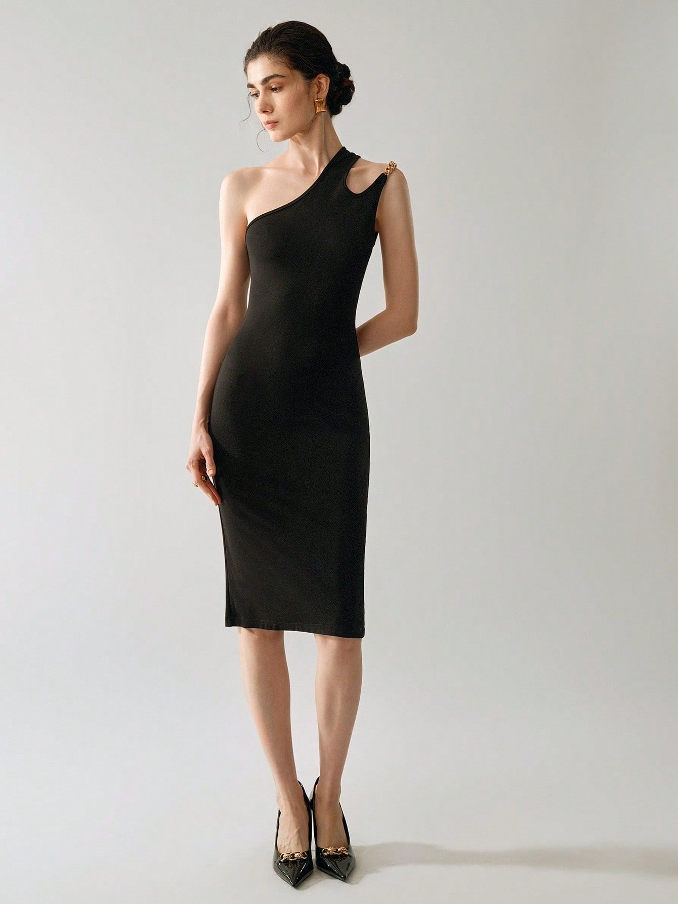 Chic Women's Knit Midi Dress with Stylish Metal Chain Shoulders – CANARY HOUZE