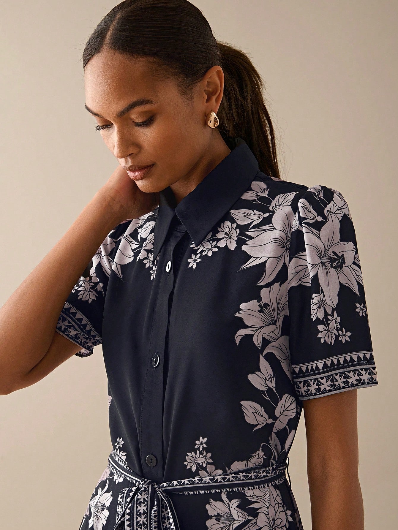 Elegant Floral Print Short Sleeve Midi Dress with Waist Belt for Summer  Outings
