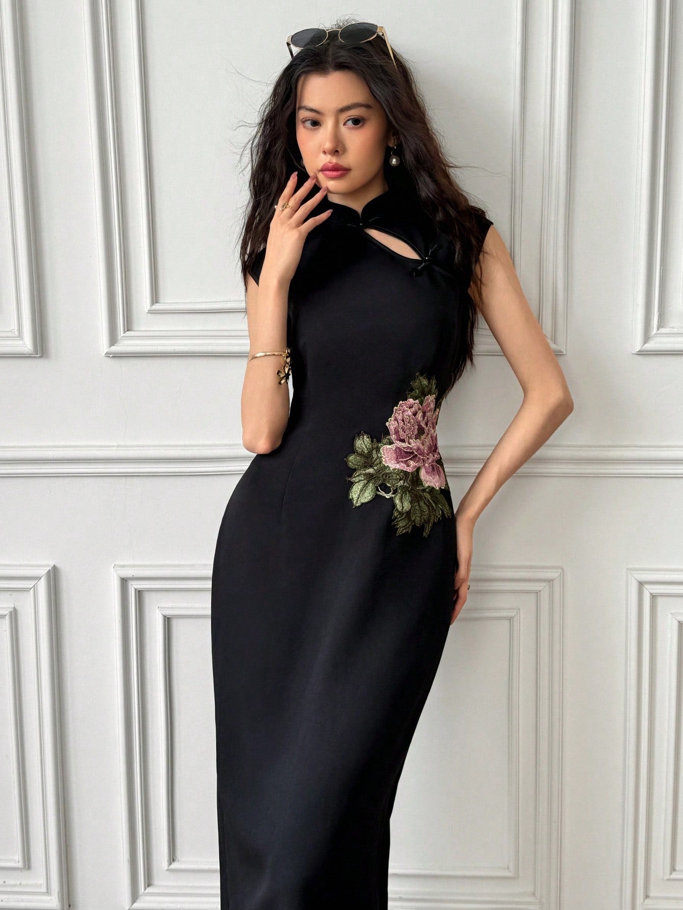 Elegant Floral Printed Black Cheongsam Dress with Button Design for Wo – Canary Houze