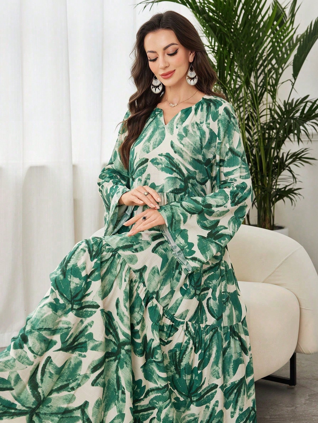 Elegant Women's Bell Sleeve Arabic Style Tropical Dress - Modest All-Over Print Fashion Elegant Women's Bell Sleeve Arabic Style Tropical Dress - Modest All-Over Print Fashion