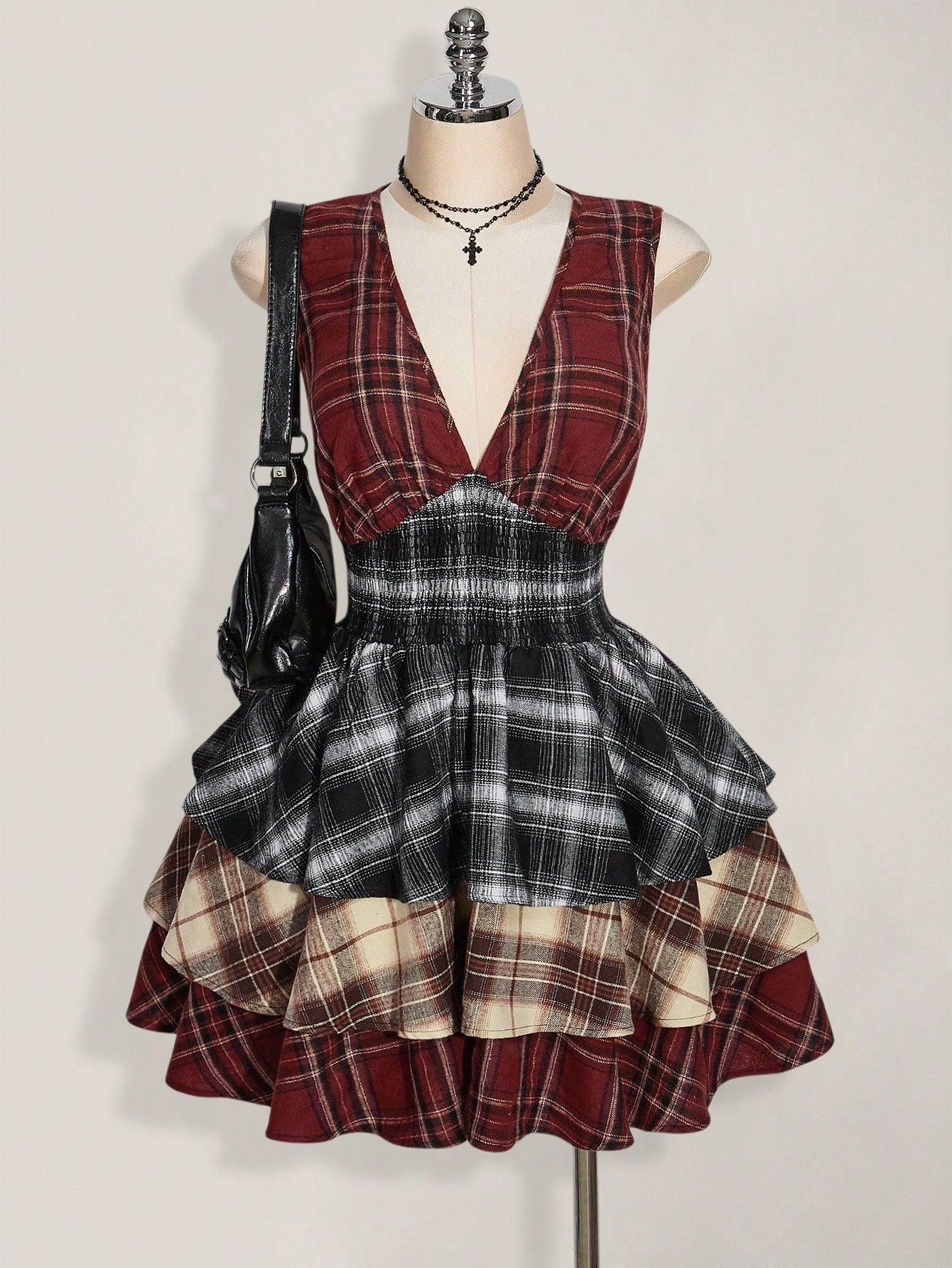 Plus Size V-Neck Contrast Plaid Midi Dress - Vintage Y2K Ruched Tiered Style Plus Size V-Neck Contrast Plaid Midi Dress - Vintage Y2K Ruched Tiered Style