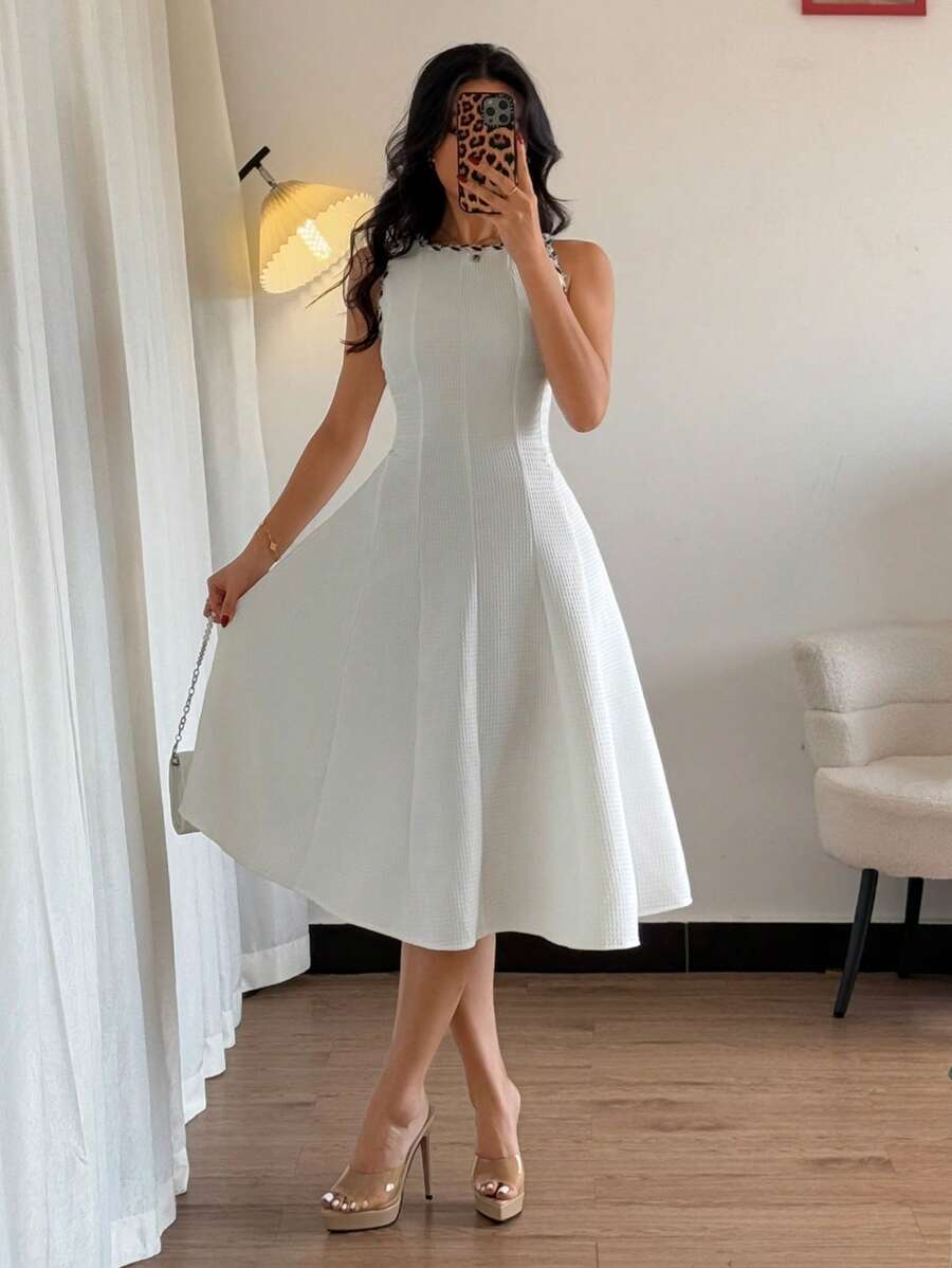 green emerald velvet dress Women's Elegant Mid-Length Sleeveless Dress with Round Neck