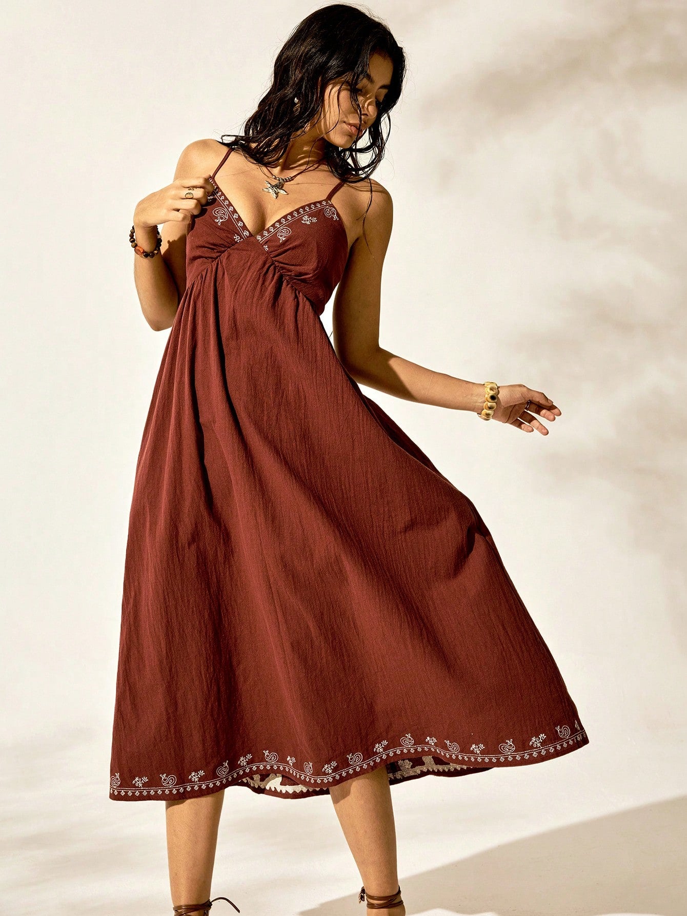 Women's Summer Paisley Embroidery Slip-On Dress with Pockets