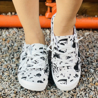 Trendy Halloween Pumpkin Printed Canvas Shoes - Lightweight, Lace-Up, Round Toe, Perfect for Halloween and Everyday Casual Wear