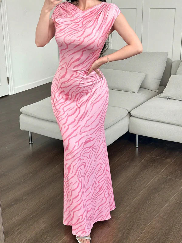 Chic & Confident: 10 Form-Fitting Dress Designs