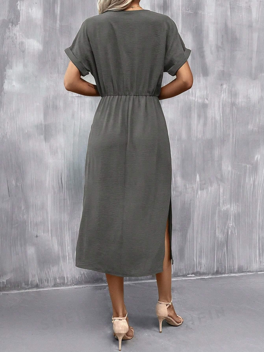 Elevate your style this summer with our Chic Summer Style dress. Featuring a classic solid color design and comfortable batwing sleeves, this dress is perfect for any occasion. Its chic and timeless look will make you stand out in the crowd. Stay stylish and comfortable all summer long.