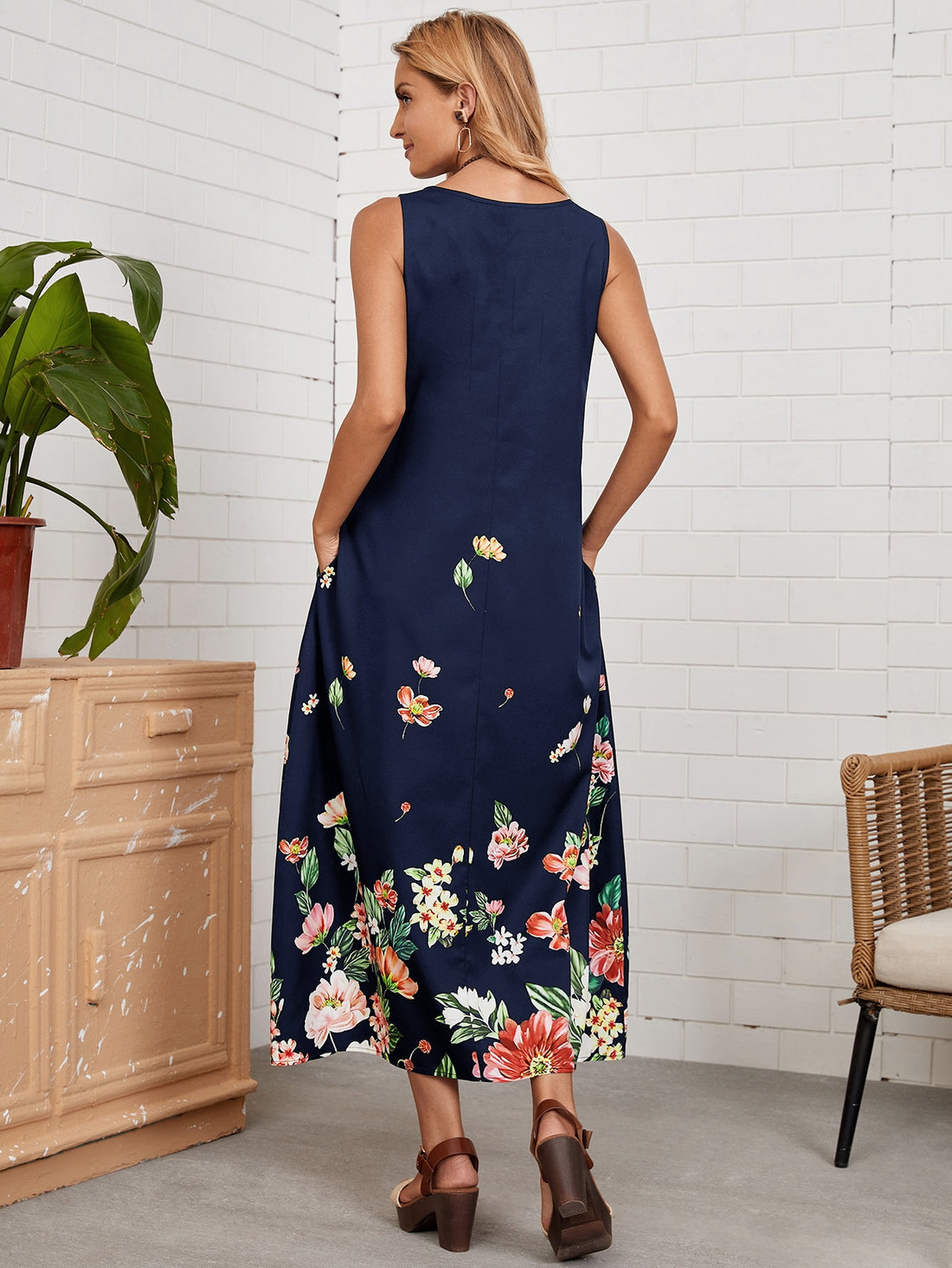 Stay effortlessly elegant and functional with our Floral Dress with Hidden Pockets. This dress features a beautiful floral design and hidden pockets for practicality. Never sacrifice style for convenience again!