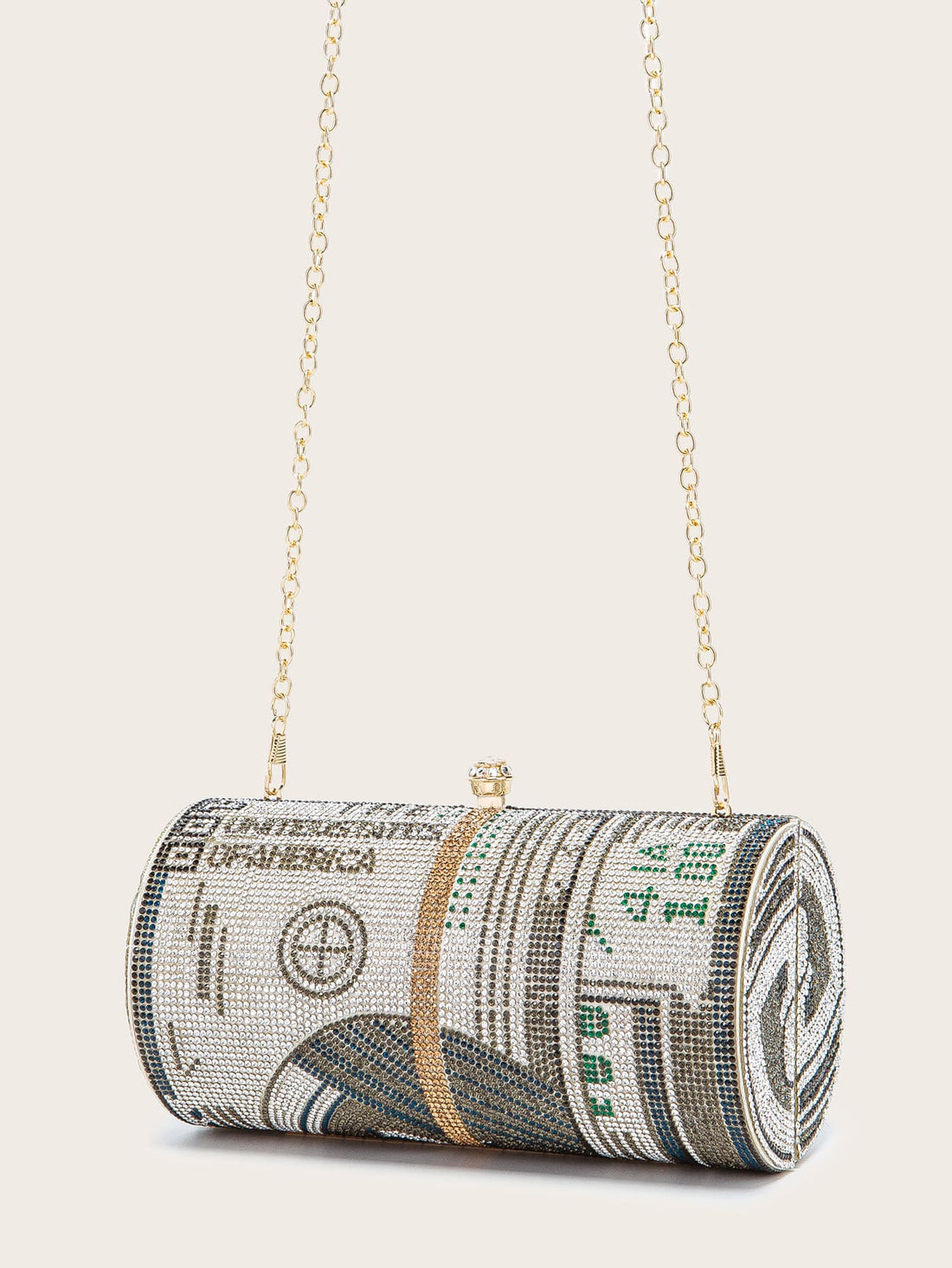 This glittering rhinestone evening bag is the perfect accessory for any party girl. With its elegant design and sparkly accents, it adds a touch of glamour to any outfit. The perfect size for all your essentials, this bag combines style and functionality. 