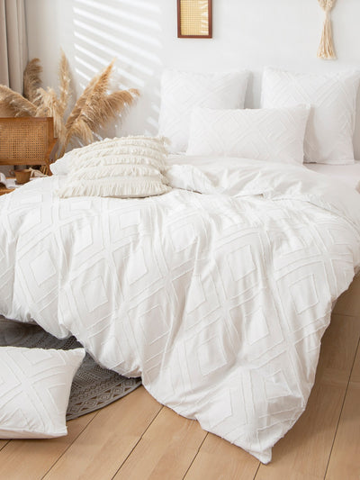 Soft and Simple Tufted Duvet Cover Set: Pure Comfort for Your Bedroom