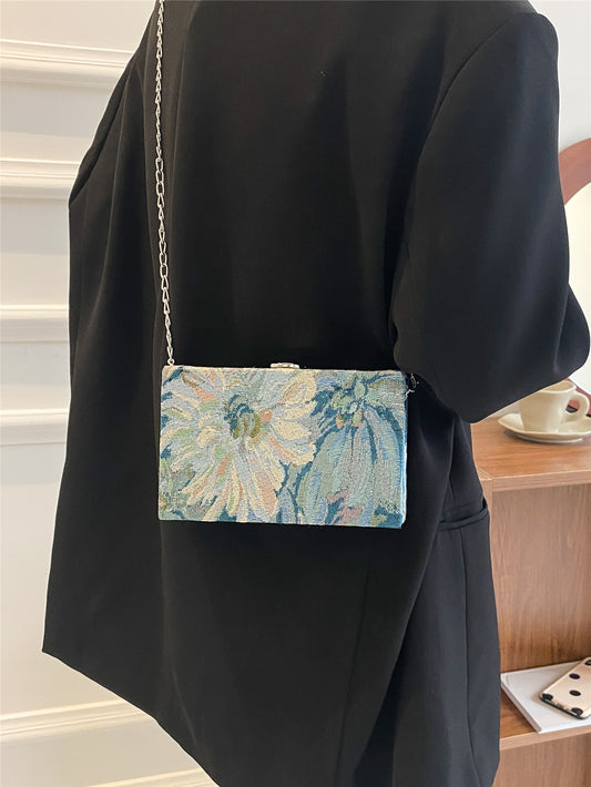 Elegant Mini Floral Pattern Chain Box Bag: The Perfect Accessory for Every Outfit