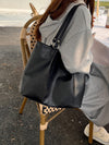 Stylish White O-Ring Shoulder Tote Bag - Perfect for Work and Travel