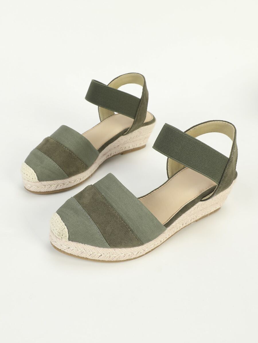 Step into sunshine with these Chic Apricot Linen Wedge Sandals! Their soft apricot hue and breathable linen fabric make them your go-to for casual strolls or beachside adventures. The comfortable wedge heel adds just the right lift to keep you dancing all day on vacation. Light, stylish, and effortlessly fun—these sandals are made for making memories.