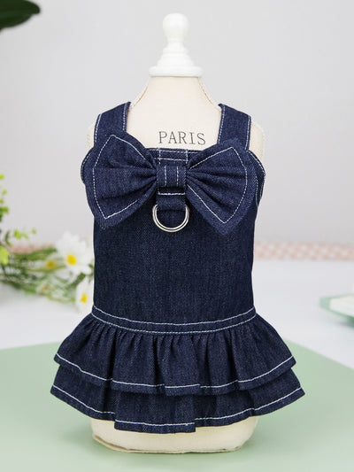 Get your furry friend ready for the sunny season with our stylish Summer Style Pet Dress! Featuring an adorable bow decoration, this dress will have your dog or cat looking their cutest. Made with quality materials, it's comfortable and perfect for summer outings. Dress up your pet in style!