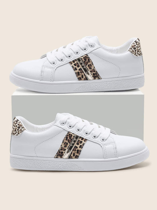 These Wildly Chic skate <a href="https://canaryhouze.com/collections/women-canvas-shoes" target="_blank" rel="noopener">shoes</a> feature a trendy colorblock design with edgy leopard detail and lace-up front. Perfect for adding both style and comfort to your skateboarding, these shoes are made with high-quality materials for durability and support.