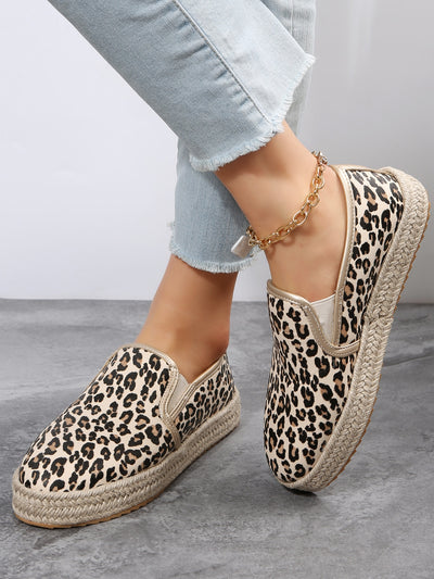 Chic Leopard Print Slip-On Sneakers: Effortless Style for Vacation Vibes