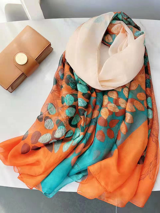 Boho Chic Leaf Pattern Scarf: Perfect Accessory for Daily Style