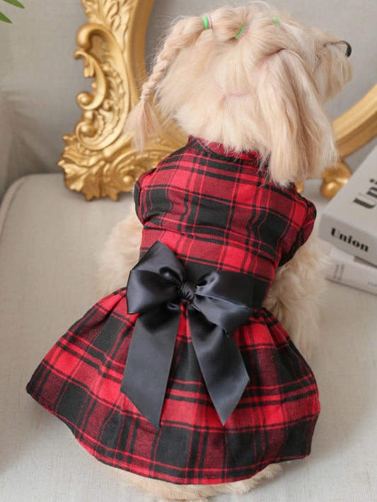 This Chic and Stylish Plaid Print Pet Dress is the perfect way to elevate your pet's style. The plaid print adds a touch of sophistication, while the quality material ensures comfort. Let your furry friend make a fashionable statement with this trendy dress.