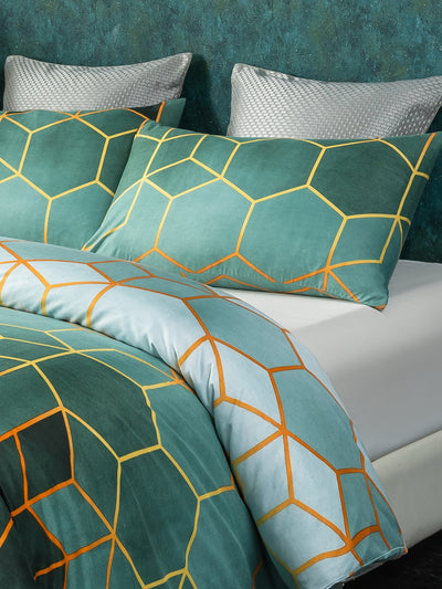 European Style Geometric Elements Polyester Brushed Bedding Set: Includes Duvet Cover and Pillowcases