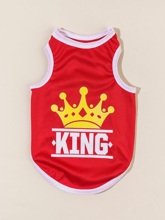 Introducing the Royal Pet Style tank, perfect for your furry friends. Made with soft fabric and featuring a cute crown and letter graphic, your pets will be both comfortable and stylish. Available for both cats and dogs. Upgrade your pet's wardrobe today!