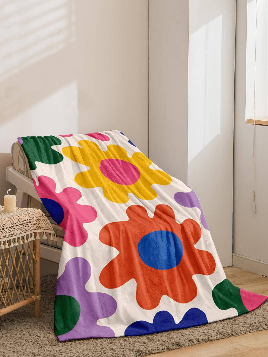 Stay warm and stylish with our Cozy Floral Pattern Throw <a href="https://canaryhouze.com/collections/blanket?sort_by=created-descending" target="_blank" rel="noopener">Blanket</a>, perfect for both home and office use. This soft and comfortable throw blanket features a beautiful floral pattern that adds a touch of elegance to any room. Stay cozy while working or relaxing with our versatile blanket.