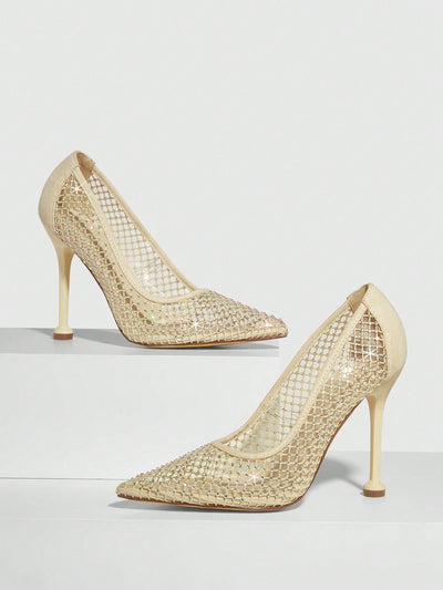 Glamorous Rhinestone Court Pumps: Sparkling Stilettos for the Stylish Woman