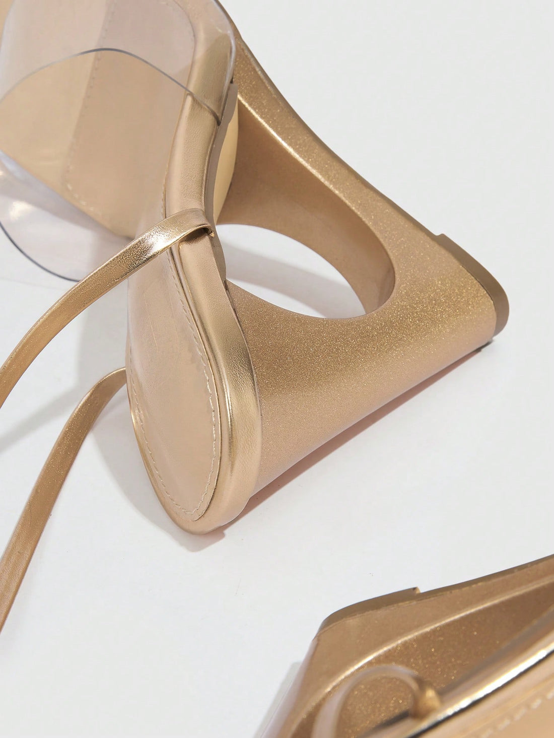 Introducing the stylish and versatile Rose Gold Strappy Wedge Sandals. Featuring a modern design and comfortable wedge heel, these sandals are perfect for elevating your summer vacation style. Made with high-quality materials, these sandals are not only fashionable but also durable.