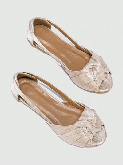 Chic Metallic Knot Decor Peep-Toe Flats – Effortless Glam for Outdoor Elegance!