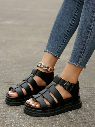 Summer Chic: Women's Comfortable Casual Sandals
