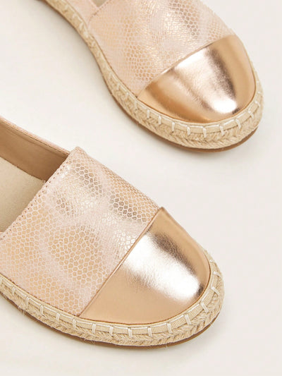 Chic and Comfortable Metallic Detail Espadrille Flats for Your Next Vacation Adventure