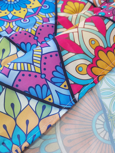 Foldable Diamond Mandala Beach Mat: Stay Dry and Sand-Free on Your Next Outdoor Adventure!