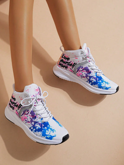 Step up Your Style with Letter Graphic Lace-up Front Running Shoes