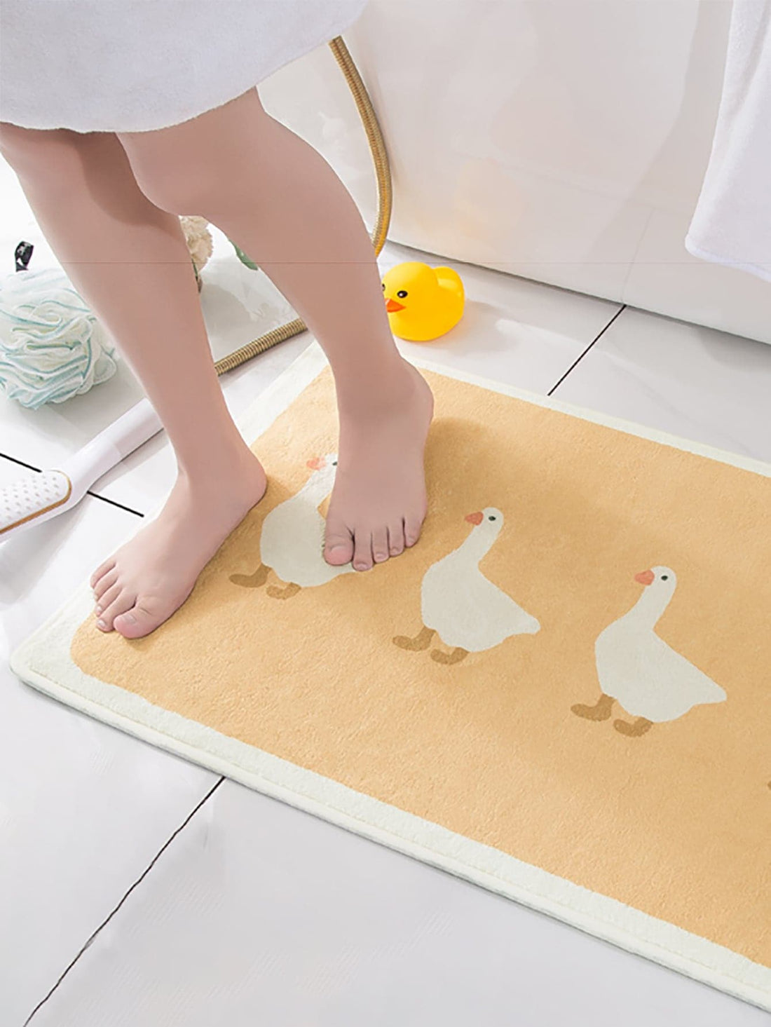 Add a splash of fun to your space with this Charming Duck Pattern Anti-Slip Bath Rug! Perfect for bathrooms or outdoor spots, its playful design brightens your decor while keeping you safe with a secure, non-slip backing. Soft underfoot and easy to clean, it’s the cozy touch your home deserves.