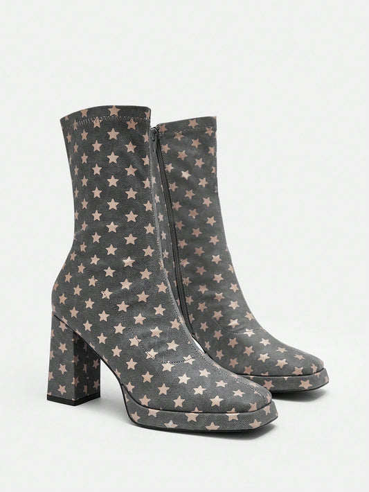 Stand out from the crowd with our Shine like a Star: Square Toe Chunky Heel <a href="https://canaryhouze.com/collections/women-boots" target="_blank" rel="noopener">Boots</a>. These boots feature a sleek square toe design and a chunky heel for added height and stability. With their eye-catching shine, you'll be sure to turn heads. Elevate any outfit and shine like a star with these boots.