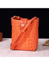 This vintage crocodile pattern crossbody bag is the perfect Valentine's Day gift for the stylish man in your life. Made with high-quality materials, it exudes luxury and sophistication. Its versatile design and spacious interior make it a practical and stylish choice for everyday use. Surprise your loved one with this timeless and elegant gift.