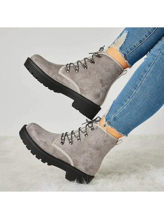 Stylish Women's Chunky Heel Combat Boots with Lace-Up Lug Sole