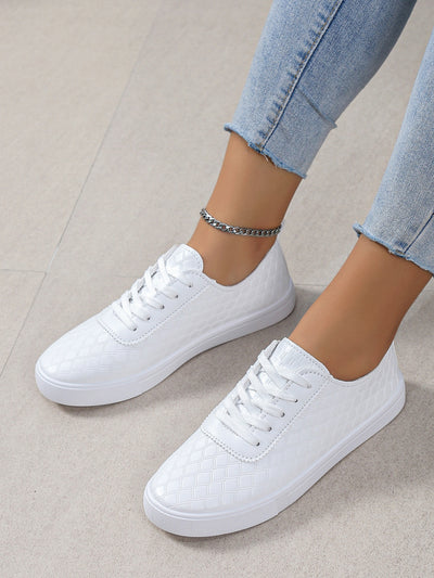 Trendy British Style Lace-Up Leather Athletic Shoes for Students