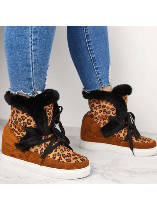 Winter Chic: Lace-Up Hidden Wedge Boots with Fur Lining