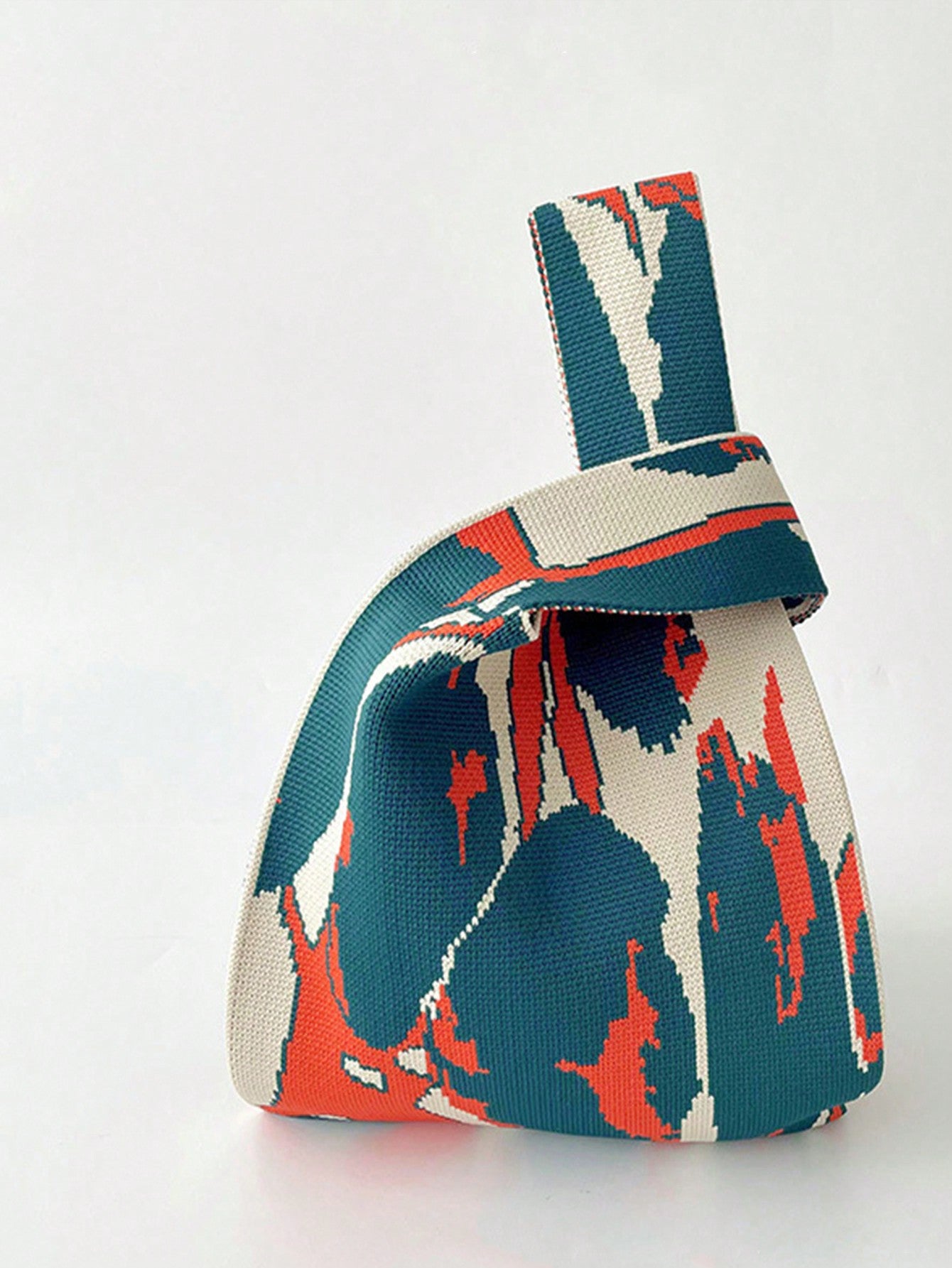 This Colorful Graffiti Ink Painting Umbrella Shoulder Bag is perfect for any occasion! With its vibrant design and spacious interior, it's the perfect companion for your daily errands or adventures. Keep your belongings organized and protected from the elements in style. With its durable construction, it's sure to be your go-to bag for years to come.