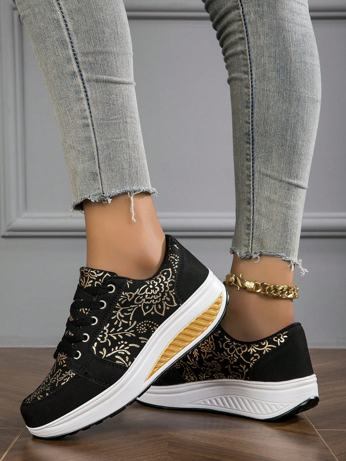 Experience style and comfort like never before with our Stylish and Comfortable Casual Sports <a href="https://canaryhouze.com/collections/women-canvas-shoes" target="_blank" rel="noopener">Shoes</a>. The sleek design features a wedge heel and thick sole for added support and cushioning. Step up your game in both fashion and practicality.