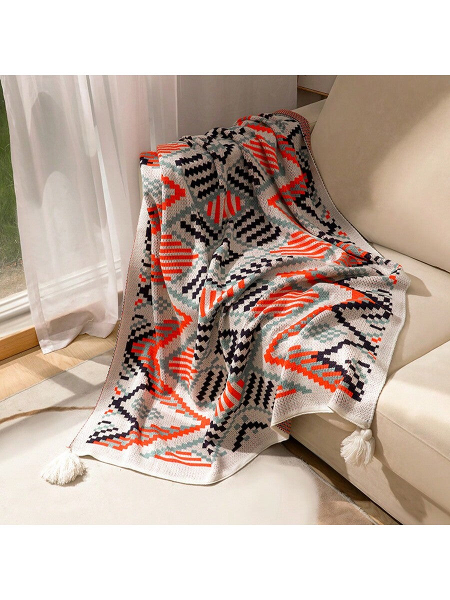 Indulge in ultimate comfort with our Simple Knitted Wool Sofa <a href="https://canaryhouze.com/collections/blanket" target="_blank" rel="noopener">Blanket</a>. Made from premium quality wool, it offers a cozy and warm nap experience. Perfect for snuggling up on the sofa, this blanket is a must-have for any relaxation session. Stay warm and comfortable with our versatile and stylish nap companion.