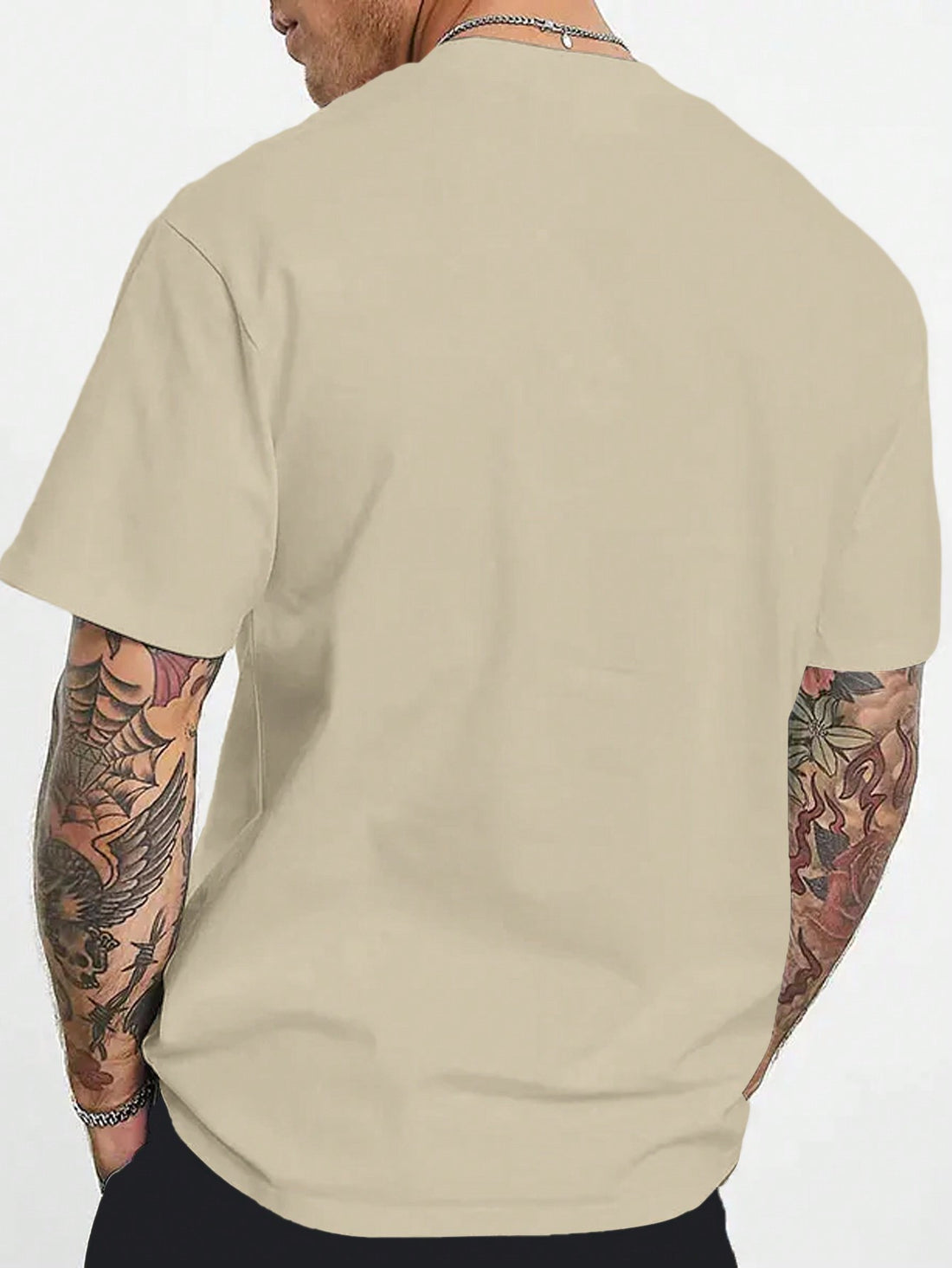Stay effortlessly cool with our Street Style Men's Letter Graphic Raglan Sleeve Tee. Made with comfortable and durable fabric, this tee features a stylish letter graphic and raglan sleeves for a trendy and unique look. Perfect for any casual occasion, this tee is a must-have for any fashion-forward man.