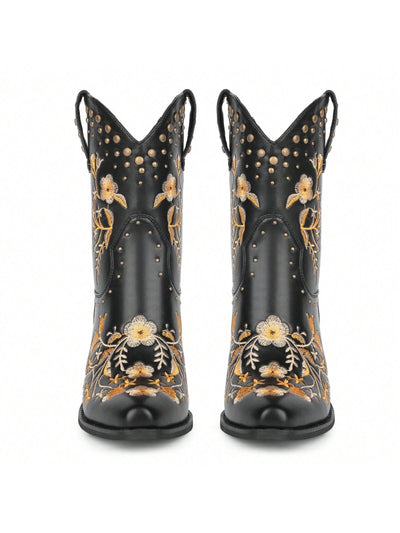 Western Charm: Cowgirl Cowboy Boots with Classic Embroidery Design