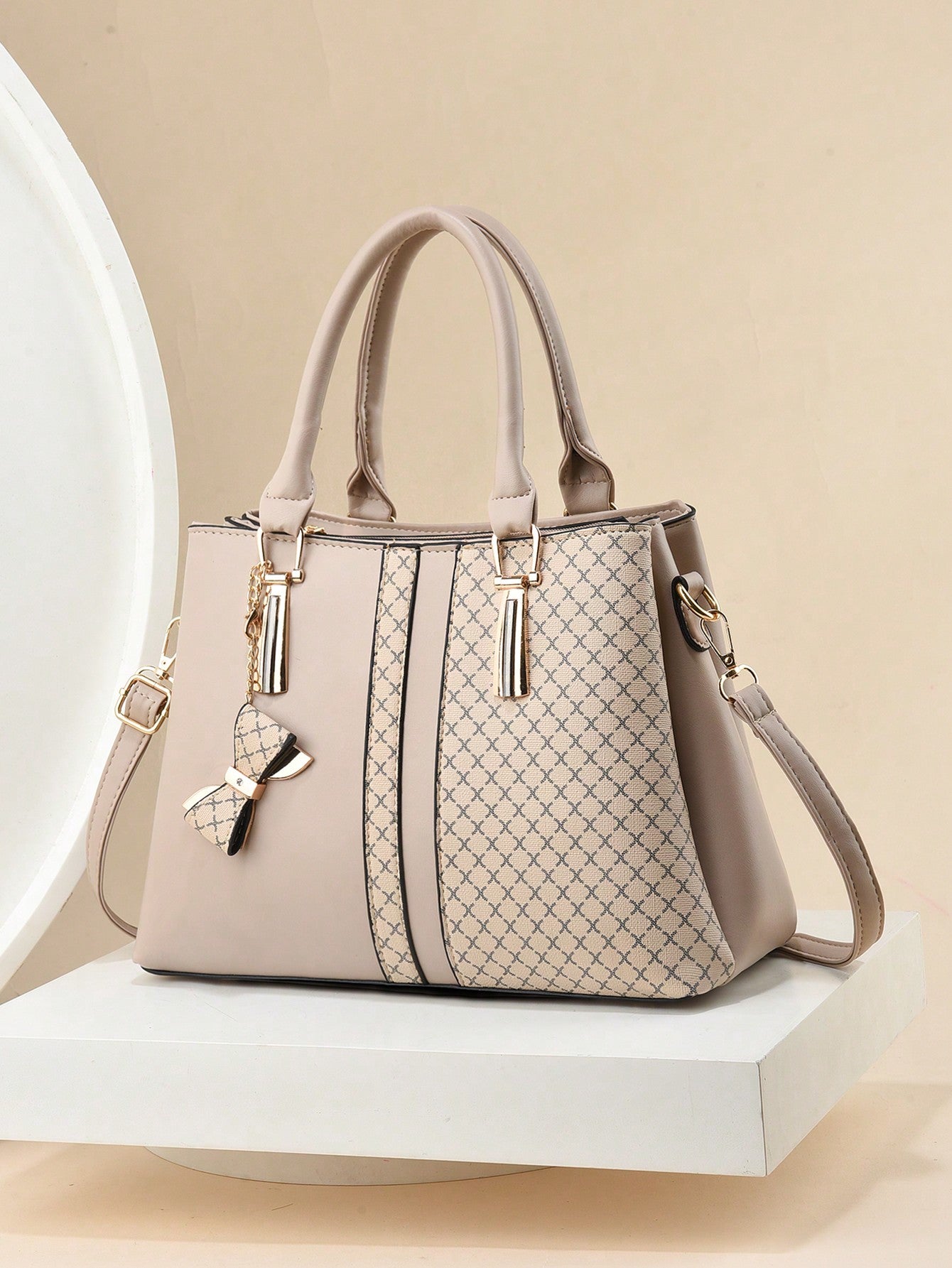 This high-end Chic Multicolor Triple Pocket Tote <a href="https://canaryhouze.com/collections/canvas-tote-bags?sort_by=created-descending" target="_blank" rel="noopener">Bag</a> is perfect for the stylish mom on the go. With its multiple pockets and spacious design, it's perfect for carrying all your essentials while still looking fashionable. Made with quality materials, this handbag is both durable and stylish, making it a must-have accessory for any busy mom.