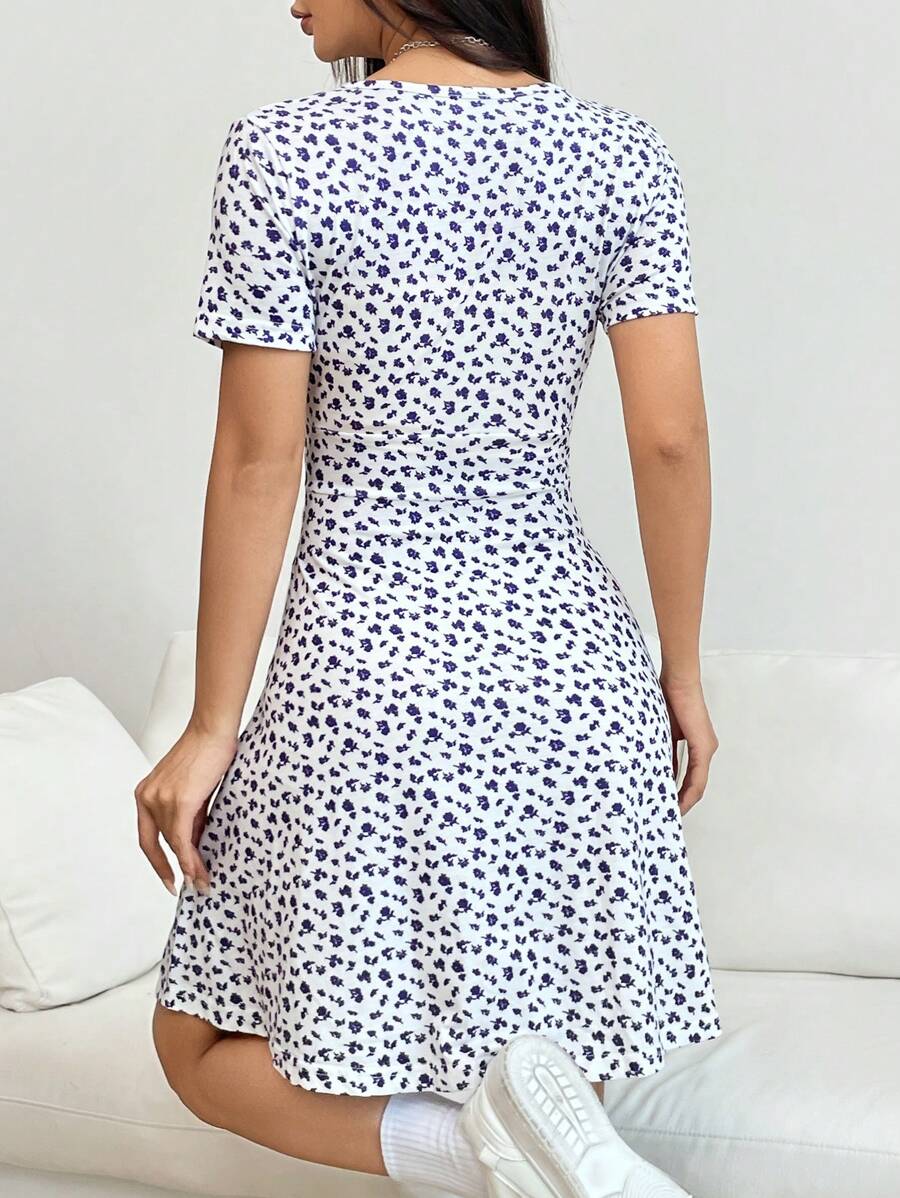 Add a touch of whimsy to your wardrobe with our Elegant Wrap Heart Polka Dot V-Neck Dress for Women from our Spring Summer Collection. The playful polka dot print, flattering wrap design, and charming heart-shaped neckline make this dress a must-have for any fashionable woman. Perfect for a sunny day out!
