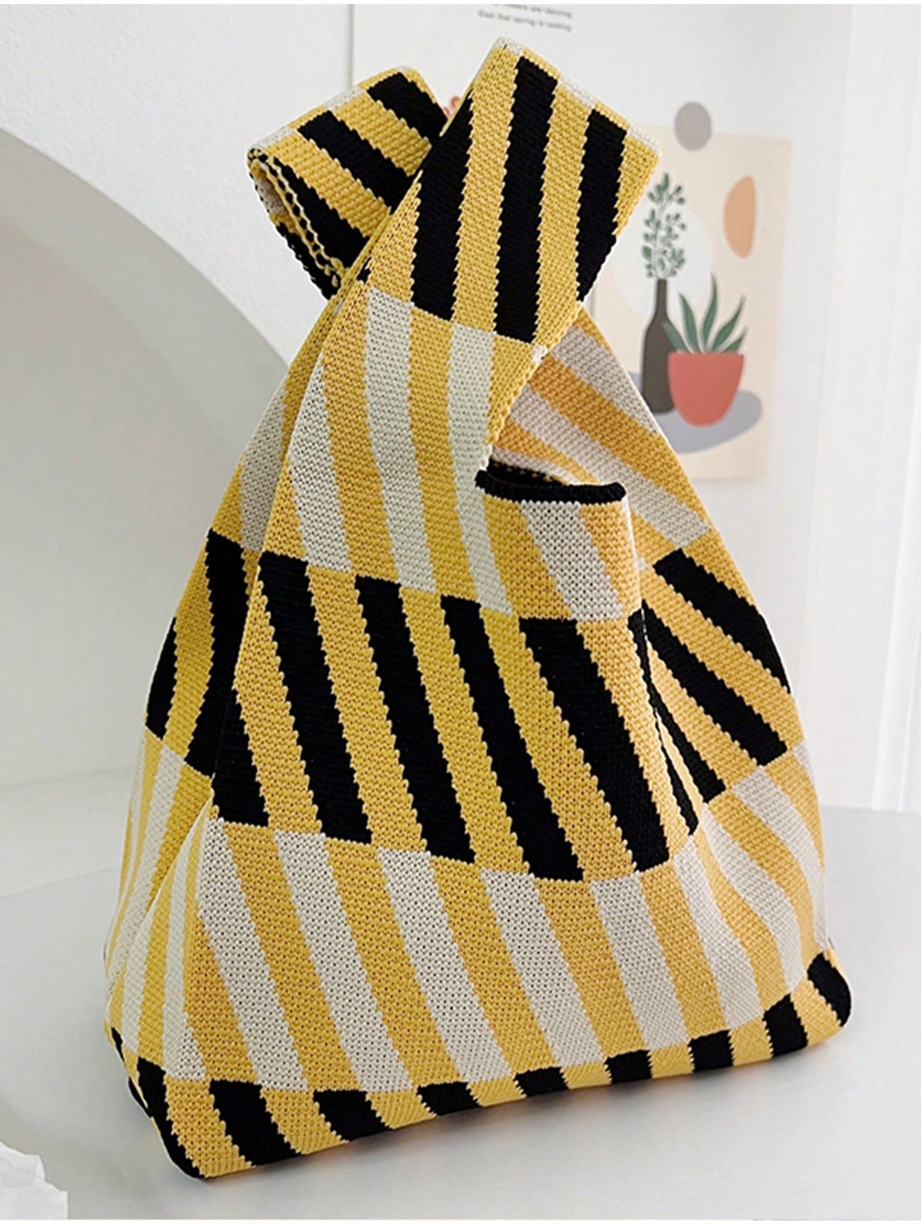 Introducing Sunshine Stripes, the perfect accessory for girls and ladies! This lightweight and foldable shoulder bag offers both fashion and functionality. With its stylish striped design and convenient foldable feature, it's perfect for everyday use or travel. Stay organized on the go with this must-have bag.