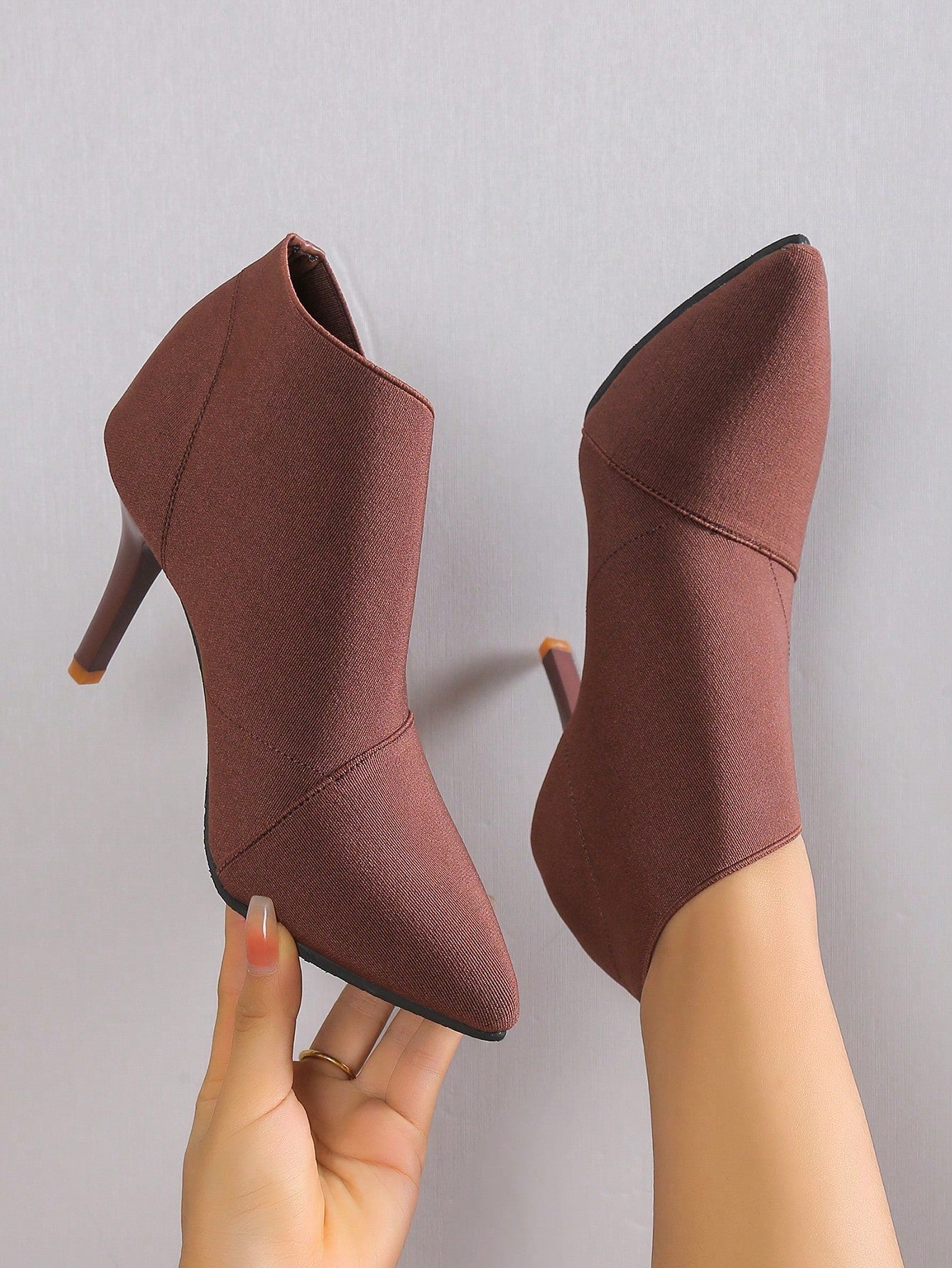 Elevate your style with European Chic: Pointed Toe Stretch High Heel Classic Boots. Designed for American fashionistas, these boots feature a pointed toe and stretch design, providing both comfort and sophistication. Perfect for any occasion, these boots are a must-have in every fashion-forward wardrobe.