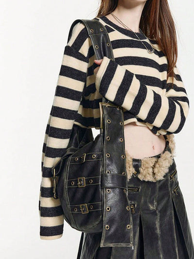 Retro Punk Rock One-Shoulder Bag: The Ultimate Cool and Edgy Travel Companion